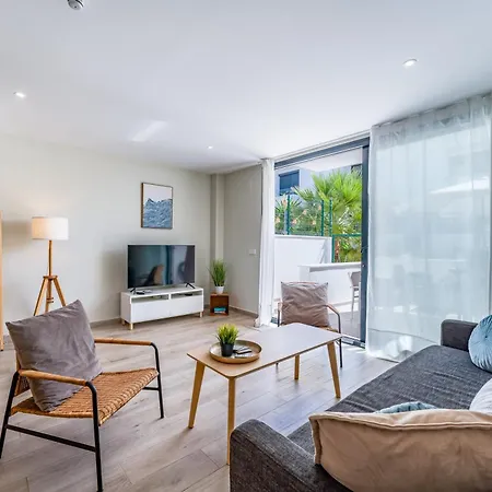 Semesterbostad Pass The Keys Casa Ban, Spacious 3 Bedroom Townhouse *