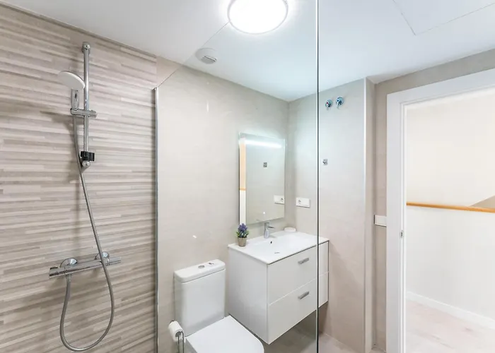 Pass The Keys Casa Ban, Spacious 3 Bedroom Townhouse 펜션 푸엔히롤라