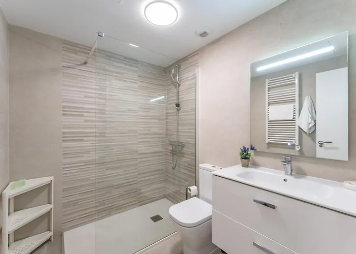 Pass The Keys Casa Ban, Spacious 3 Bedroom Townhouse 펜션 *