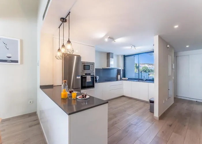 Pass The Keys Casa Ban, Spacious 3 Bedroom Townhouse 펜션 푸엔히롤라